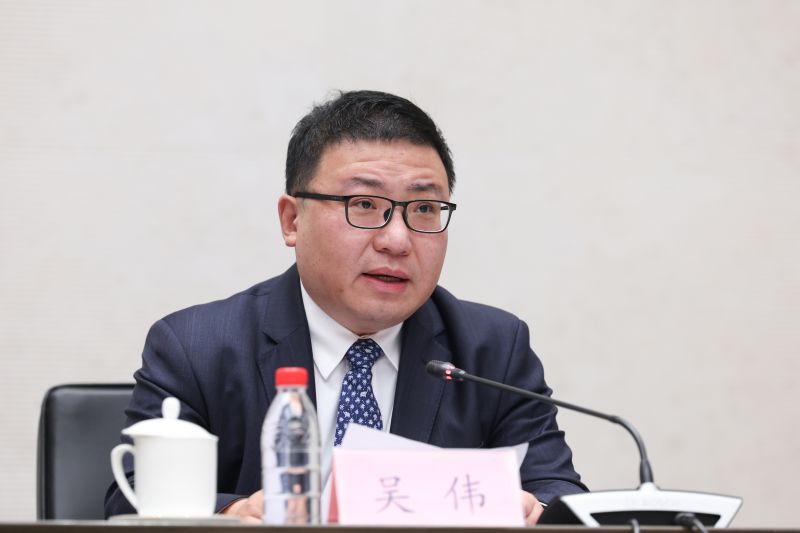 04吴伟.jpg